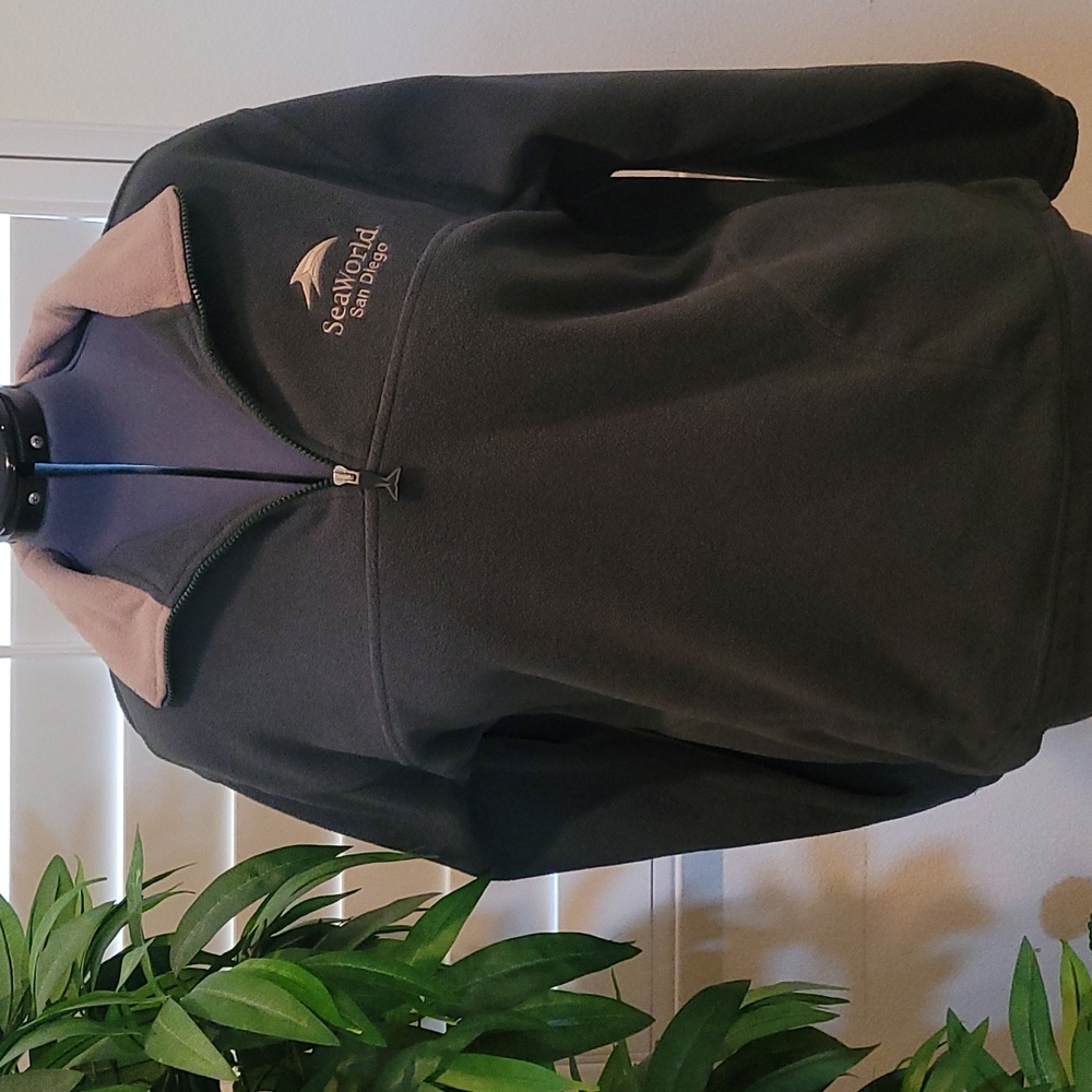 SeaWorld San Diego fleece top, Men's sz M